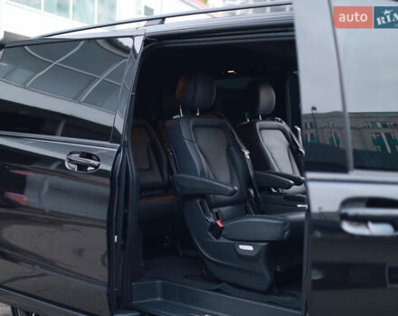 Черный Мерседес В-Класс, объемом двигателя 1.95 л и пробегом 19 тыс. км за 125000 $, фото 24 на Automoto.ua