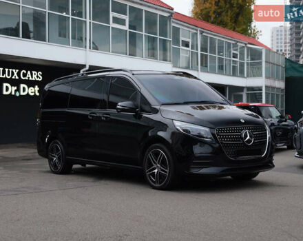 Черный Мерседес В-Класс, объемом двигателя 1.95 л и пробегом 19 тыс. км за 125000 $, фото 3 на Automoto.ua