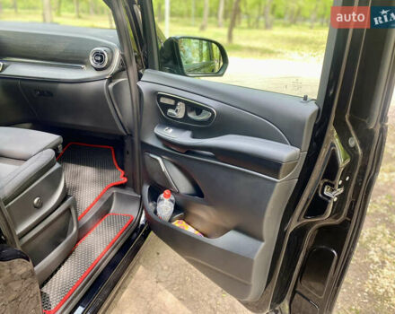 Чорний Мерседес В-Клас, об'ємом двигуна 1.95 л та пробігом 32 тис. км за 131500 $, фото 10 на Automoto.ua