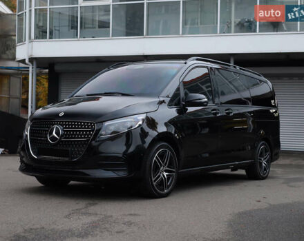 Черный Мерседес В-Класс, объемом двигателя 1.95 л и пробегом 19 тыс. км за 125000 $, фото 4 на Automoto.ua