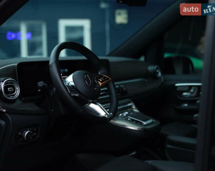 Черный Мерседес В-Класс, объемом двигателя 1.95 л и пробегом 19 тыс. км за 125000 $, фото 14 на Automoto.ua