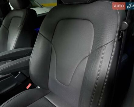 Черный Мерседес В-Класс, объемом двигателя 1.9 л и пробегом 8 тыс. км за 119500 $, фото 47 на Automoto.ua