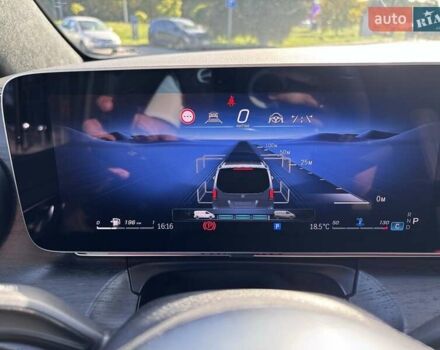 Чорний Мерседес В-Клас, об'ємом двигуна 2.14 л та пробігом 9 тис. км за 119800 $, фото 23 на Automoto.ua