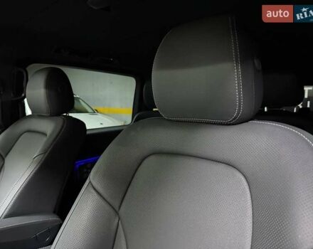 Черный Мерседес В-Класс, объемом двигателя 1.9 л и пробегом 8 тыс. км за 119500 $, фото 48 на Automoto.ua