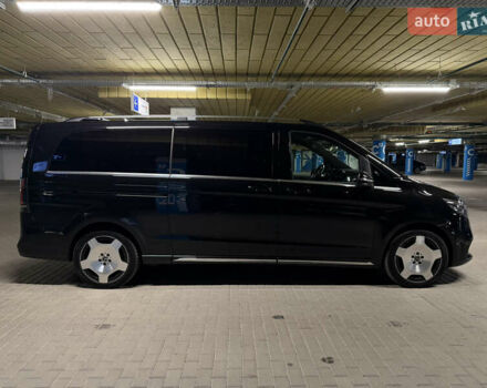 Черный Мерседес В-Класс, объемом двигателя 1.95 л и пробегом 8 тыс. км за 129900 $, фото 2 на Automoto.ua