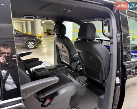 Черный Мерседес В-Класс, объемом двигателя 1.9 л и пробегом 8 тыс. км за 119500 $, фото 49 на Automoto.ua