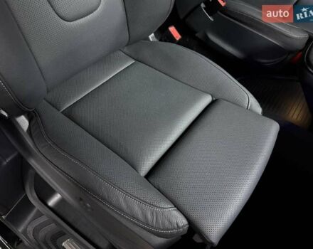 Черный Мерседес В-Класс, объемом двигателя 1.9 л и пробегом 8 тыс. км за 119500 $, фото 91 на Automoto.ua