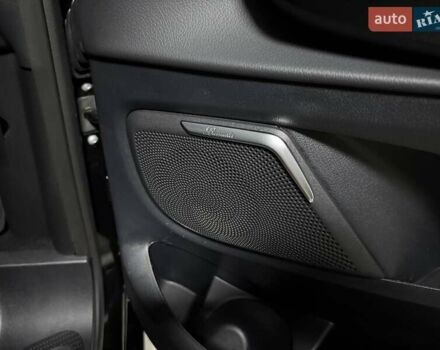 Черный Мерседес В-Класс, объемом двигателя 1.9 л и пробегом 8 тыс. км за 119500 $, фото 99 на Automoto.ua