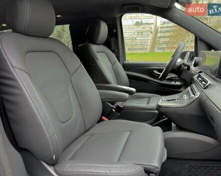 Черный Мерседес В-Класс, объемом двигателя 1.95 л и пробегом 3 тыс. км за 162000 $, фото 29 на Automoto.ua