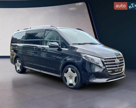 Черный Мерседес В-Класс, объемом двигателя 2.14 л и пробегом 1 тыс. км за 151999 $, фото 1 на Automoto.ua