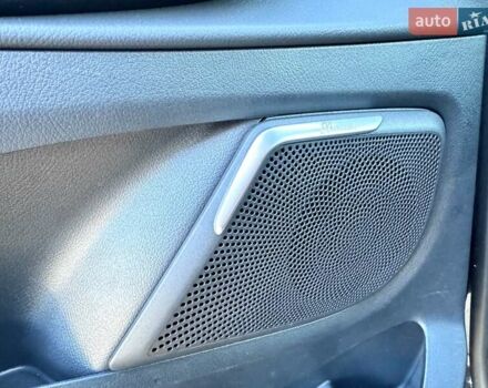 Черный Мерседес В-Класс, объемом двигателя 1.95 л и пробегом 3 тыс. км за 163000 $, фото 22 на Automoto.ua