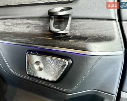 Черный Мерседес В-Класс, объемом двигателя 1.95 л и пробегом 3 тыс. км за 163000 $, фото 31 на Automoto.ua