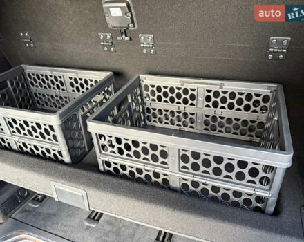 Черный Мерседес В-Класс, объемом двигателя 1.95 л и пробегом 1 тыс. км за 159000 $, фото 56 на Automoto.ua