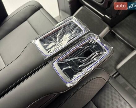Чорний Мерседес В-Клас, об'ємом двигуна 1.9 л та пробігом 1 тис. км за 159800 $, фото 56 на Automoto.ua