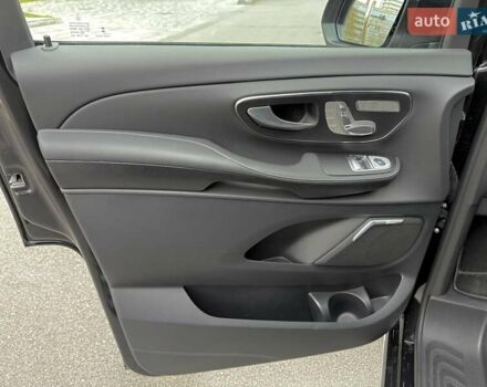 Черный Мерседес В-Класс, объемом двигателя 1.95 л и пробегом 3 тыс. км за 162000 $, фото 14 на Automoto.ua