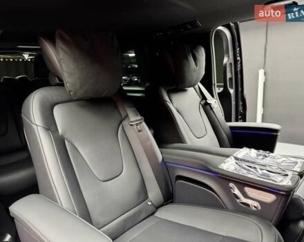 Чорний Мерседес В-Клас, об'ємом двигуна 1.9 л та пробігом 1 тис. км за 159800 $, фото 54 на Automoto.ua