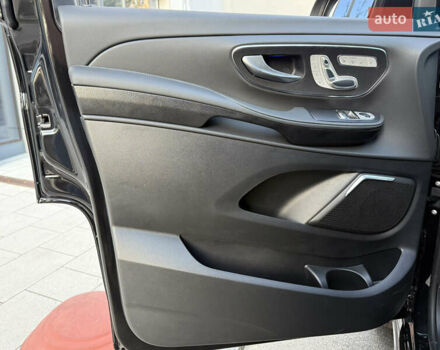 Черный Мерседес В-Класс, объемом двигателя 1.95 л и пробегом 1 тыс. км за 159000 $, фото 58 на Automoto.ua