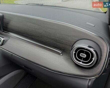 Черный Мерседес В-Класс, объемом двигателя 1.95 л и пробегом 3 тыс. км за 162000 $, фото 30 на Automoto.ua