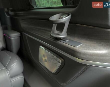 Черный Мерседес В-Класс, объемом двигателя 1.95 л и пробегом 3 тыс. км за 162000 $, фото 23 на Automoto.ua