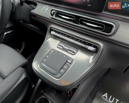 Черный Мерседес В-Класс, объемом двигателя 1.95 л и пробегом 3 тыс. км за 162000 $, фото 32 на Automoto.ua