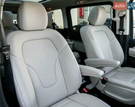 Черный Мерседес В-Класс, объемом двигателя 2.14 л и пробегом 1 тыс. км за 151999 $, фото 5 на Automoto.ua