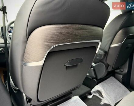 Черный Мерседес В-Класс, объемом двигателя 1.95 л и пробегом 1 тыс. км за 153500 $, фото 63 на Automoto.ua