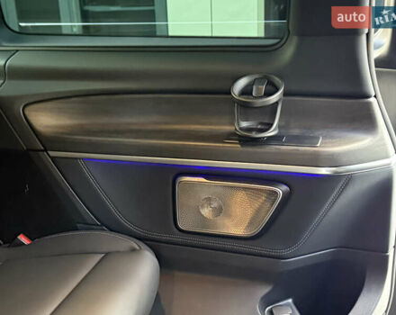 Черный Мерседес В-Класс, объемом двигателя 1.95 л и пробегом 1 тыс. км за 159000 $, фото 55 на Automoto.ua