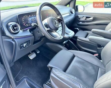 Черный Мерседес В-Класс, объемом двигателя 1.95 л и пробегом 3 тыс. км за 163000 $, фото 23 на Automoto.ua