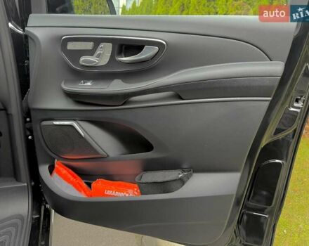 Черный Мерседес В-Класс, объемом двигателя 1.95 л и пробегом 3 тыс. км за 162000 $, фото 27 на Automoto.ua