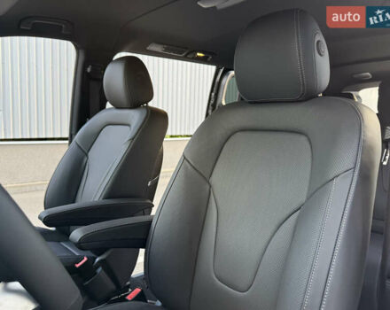 Черный Мерседес В-Класс, объемом двигателя 1.95 л и пробегом 1 тыс. км за 159000 $, фото 41 на Automoto.ua