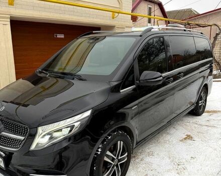 Черный Мерседес В-Класс, объемом двигателя 2.2 л и пробегом 11000 тыс. км за 48000 $, фото 1 на Automoto.ua