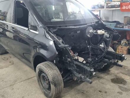 Чорний Мерседес В-Клас, об'ємом двигуна 2.2 л та пробігом 59 тис. км за 18600 $, фото 1 на Automoto.ua