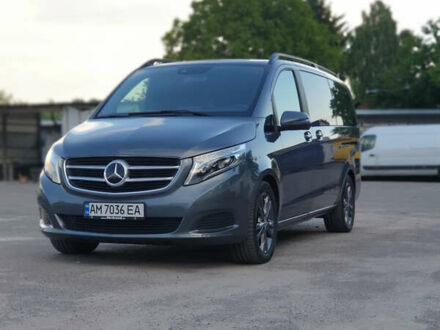 Чорний Мерседес В-Клас, об'ємом двигуна 2.2 л та пробігом 224 тис. км за 36125 $, фото 1 на Automoto.ua