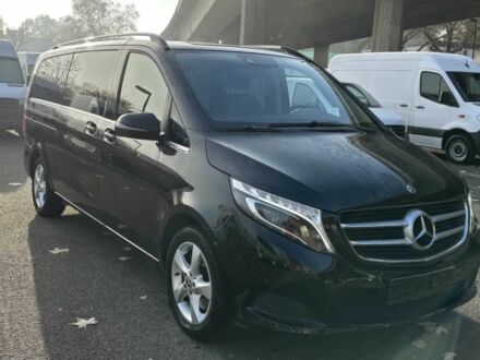 Черный Мерседес В-Класс, объемом двигателя 2.2 л и пробегом 30 тыс. км за 25000 $, фото 1 на Automoto.ua