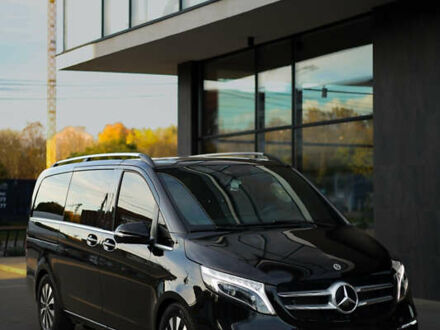 Чорний Мерседес В-Клас, об'ємом двигуна 2.14 л та пробігом 26 тис. км за 88800 $, фото 1 на Automoto.ua