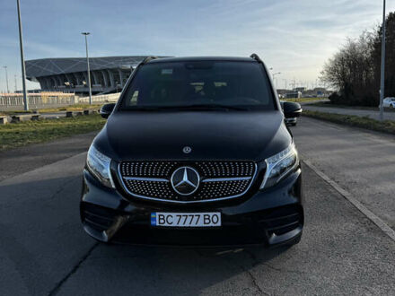 Черный Мерседес В-Класс, объемом двигателя 2.14 л и пробегом 67 тыс. км за 95000 $, фото 1 на Automoto.ua