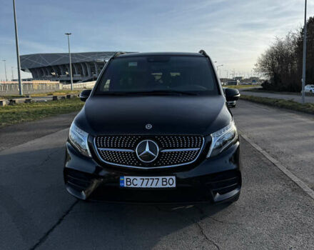 Черный Мерседес В-Класс, объемом двигателя 2.14 л и пробегом 67 тыс. км за 95000 $, фото 1 на Automoto.ua