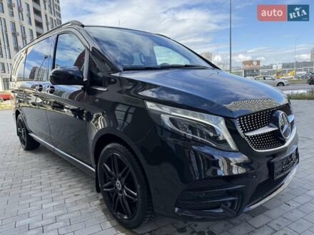 Мерседес В-Клас 2023 у Києві на Automoto.ua Чорний Мерседес В-Клас, об'ємом двигуна 2.14 л та пробігом 35 тис. км за 111000 $, фото 1 на Automoto.ua