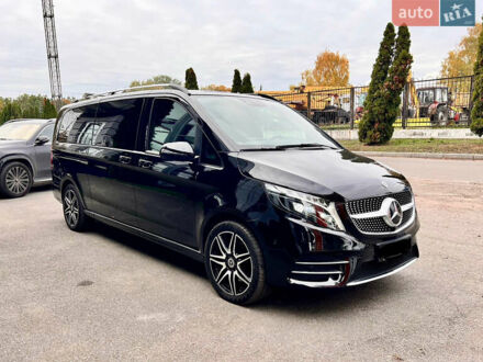 Чорний Мерседес В-Клас, об'ємом двигуна 1.95 л та пробігом 28 тис. км за 122000 $, фото 1 на Automoto.ua