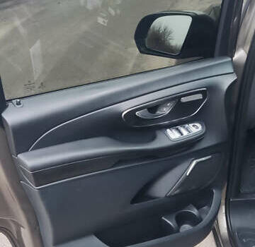 Коричневый Мерседес В-Класс, объемом двигателя 2.2 л и пробегом 217 тыс. км за 33000 $, фото 30 на Automoto.ua