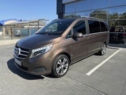 Коричневий Мерседес В-Клас, об'ємом двигуна 0 л та пробігом 330 тис. км за 43594 $, фото 1 на Automoto.ua