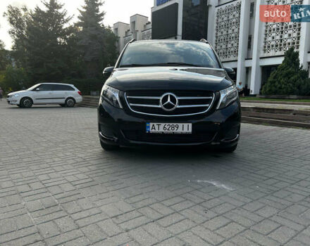 Красный Мерседес В-Класс, объемом двигателя 2.14 л и пробегом 203 тыс. км за 38888 $, фото 2 на Automoto.ua