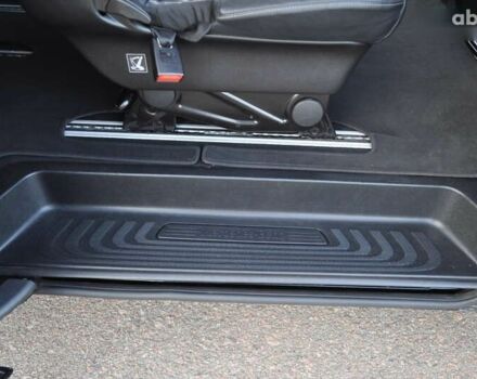 Мерседес В-Класс, объемом двигателя 2.1 л и пробегом 309 тыс. км за 37500 $, фото 26 на Automoto.ua