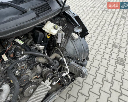 Мерседес В-Клас, об'ємом двигуна 2.14 л та пробігом 197 тис. км за 27777 $, фото 21 на Automoto.ua