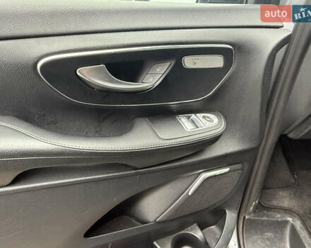 Мерседес В-Клас, об'ємом двигуна 2.14 л та пробігом 197 тис. км за 27777 $, фото 32 на Automoto.ua
