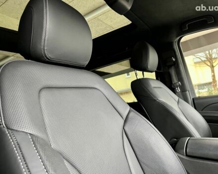Мерседес В-Класс, объемом двигателя 2 л и пробегом 42 тыс. км за 78141 $, фото 25 на Automoto.ua