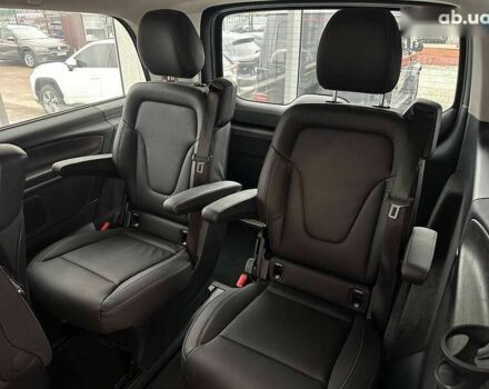 Мерседес В-Класс, объемом двигателя 2 л и пробегом 40 тыс. км за 79500 $, фото 12 на Automoto.ua