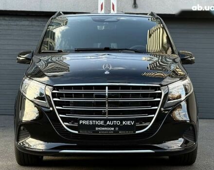 Мерседес В-Клас, об'ємом двигуна 2 л та пробігом 1 тис. км за 159000 $, фото 5 на Automoto.ua