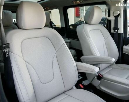 Мерседес В-Класс, объемом двигателя 2.1 л и пробегом 1 тыс. км за 151999 $, фото 5 на Automoto.ua