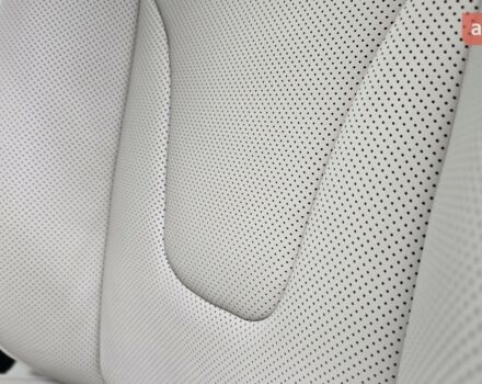 Мерседес В-Класс, объемом двигателя 2.14 л и пробегом 0 тыс. км за 124574 $, фото 41 на Automoto.ua